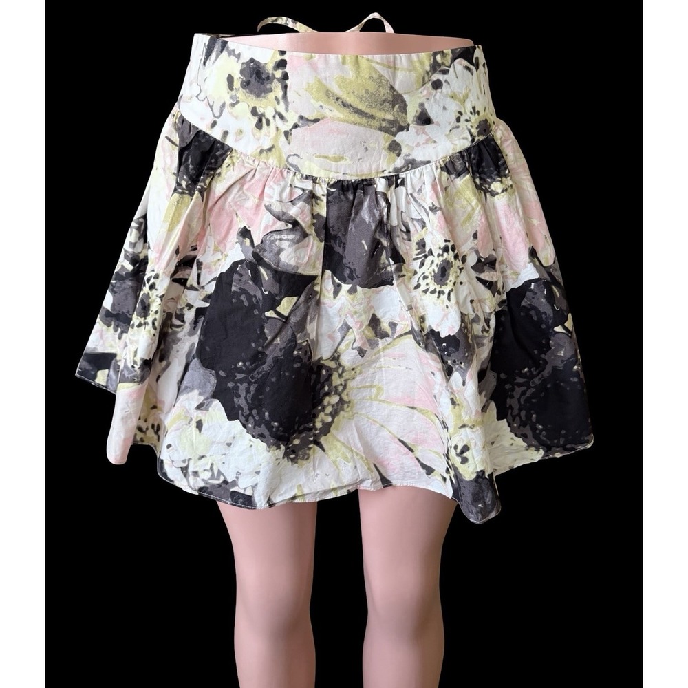 Kimchi Blue Corset Flare Mini Skirt Sz 4 Fairy Cottagecore Lace Up Floral Scandi